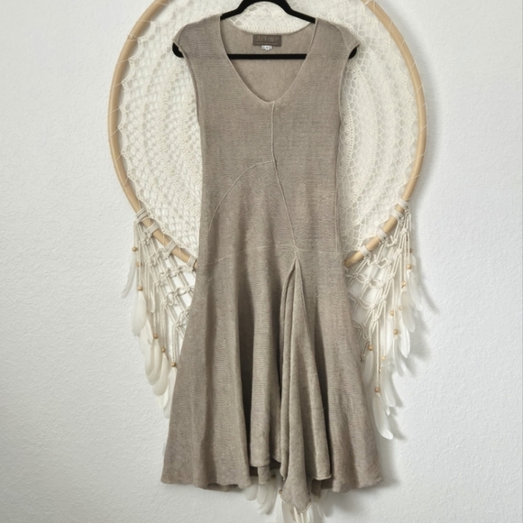 Zuza Bart 100% Linen Tan Midi Sweater Dress Asymmetrical Lagenlook Sheer Boho M - Picture 1 of 10
